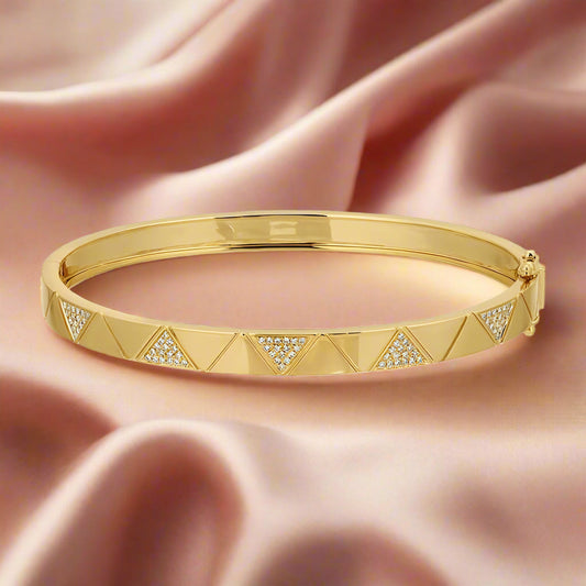 14k Yellow Gold Triangle Pattern Diamond Bangle
