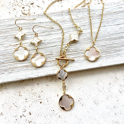 Clover quatrefoil shell pearl toggle lariat necklace, alternate view 4
