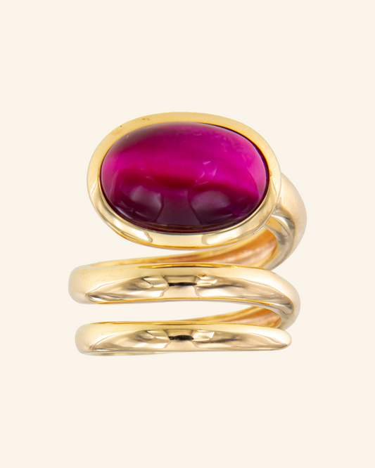Coolook Renacuajo Raspberry Tiger Eye Ring in champagne gold-plated sterling silver