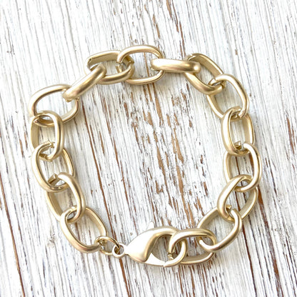 Matte gold oversized links bracelet, alternate view 2