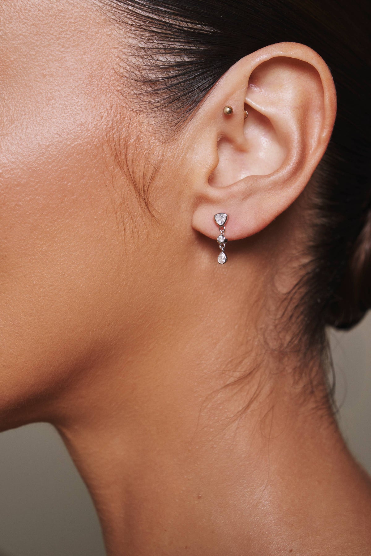 Mini cz triple drop studs triangle - round - pear, alternate view 4