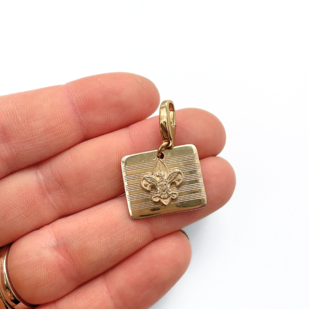 Vintage gold plated Boy Scouts rectangular cufflink charm, alternate view 2
