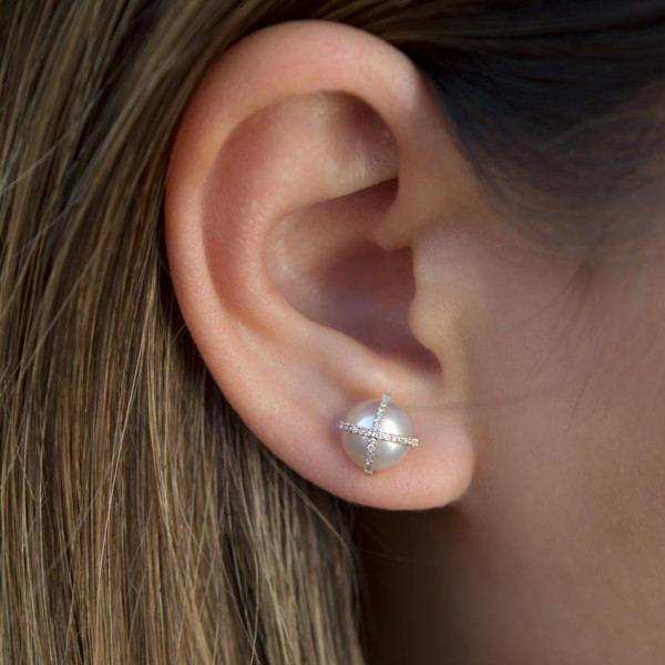 14k Yellow Gold Diamond X Pearl Stud Earrings